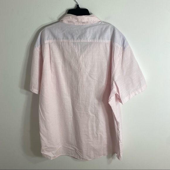 Izod Pink Button Down Shirt XL Men’s Short Sleeve Striped - Picture 4 of 6